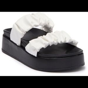 14th & Union Tessa Platform Sandals